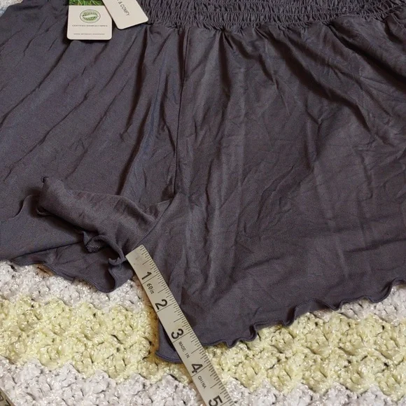 NWT WiWi Large Bamboo High Waist Grey Shorts - Picture 8 of 12
